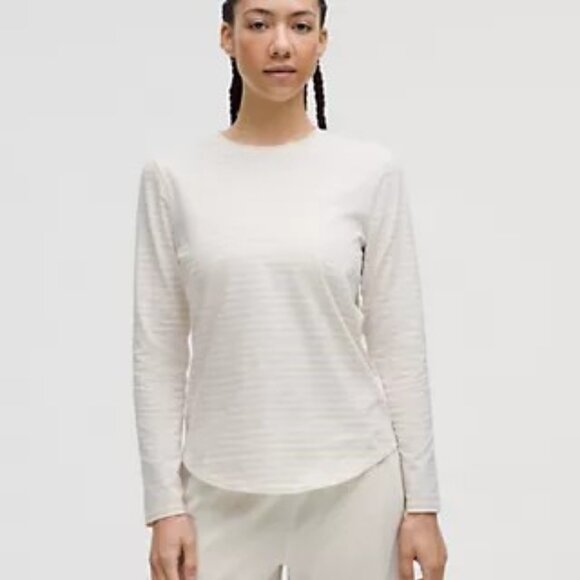 Lot of 2 Love Long-Sleeve Shirt - Picture 1 of 2